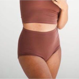 ARQ High-rise undies • Spice • Medium